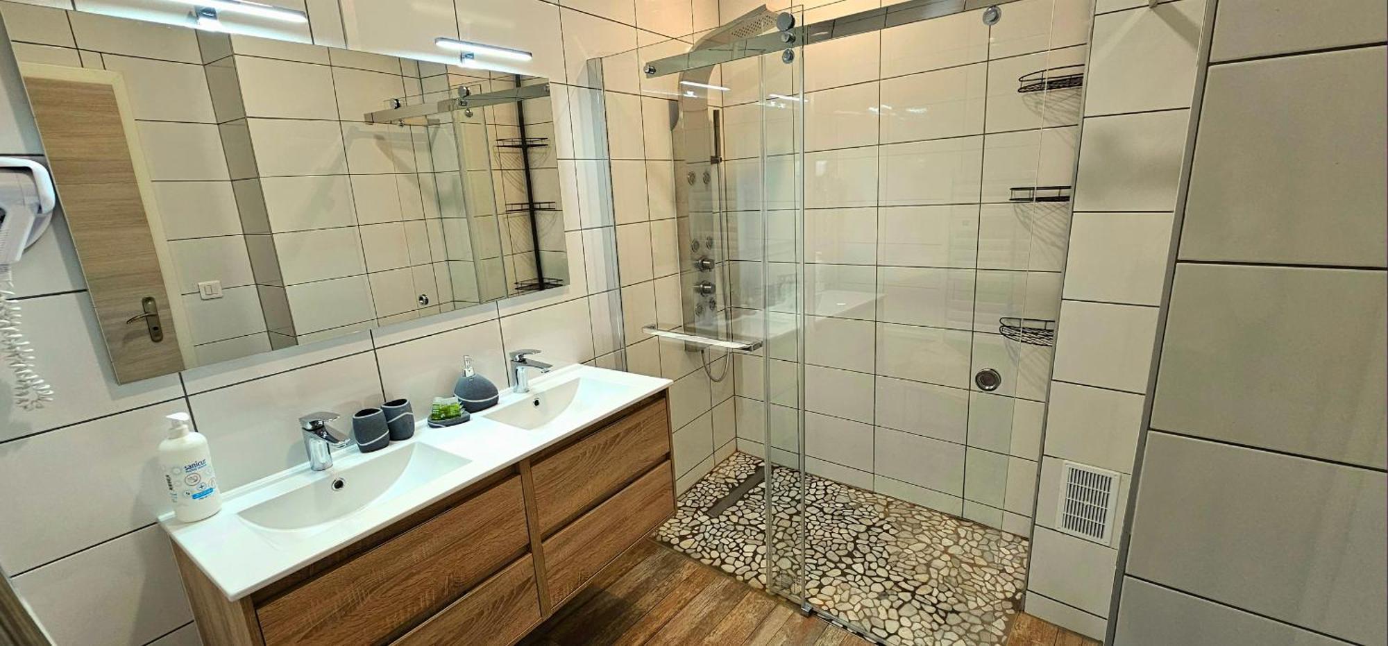 Mei Hotel-Restaurant Sarrebourg Zewnętrze zdjęcie